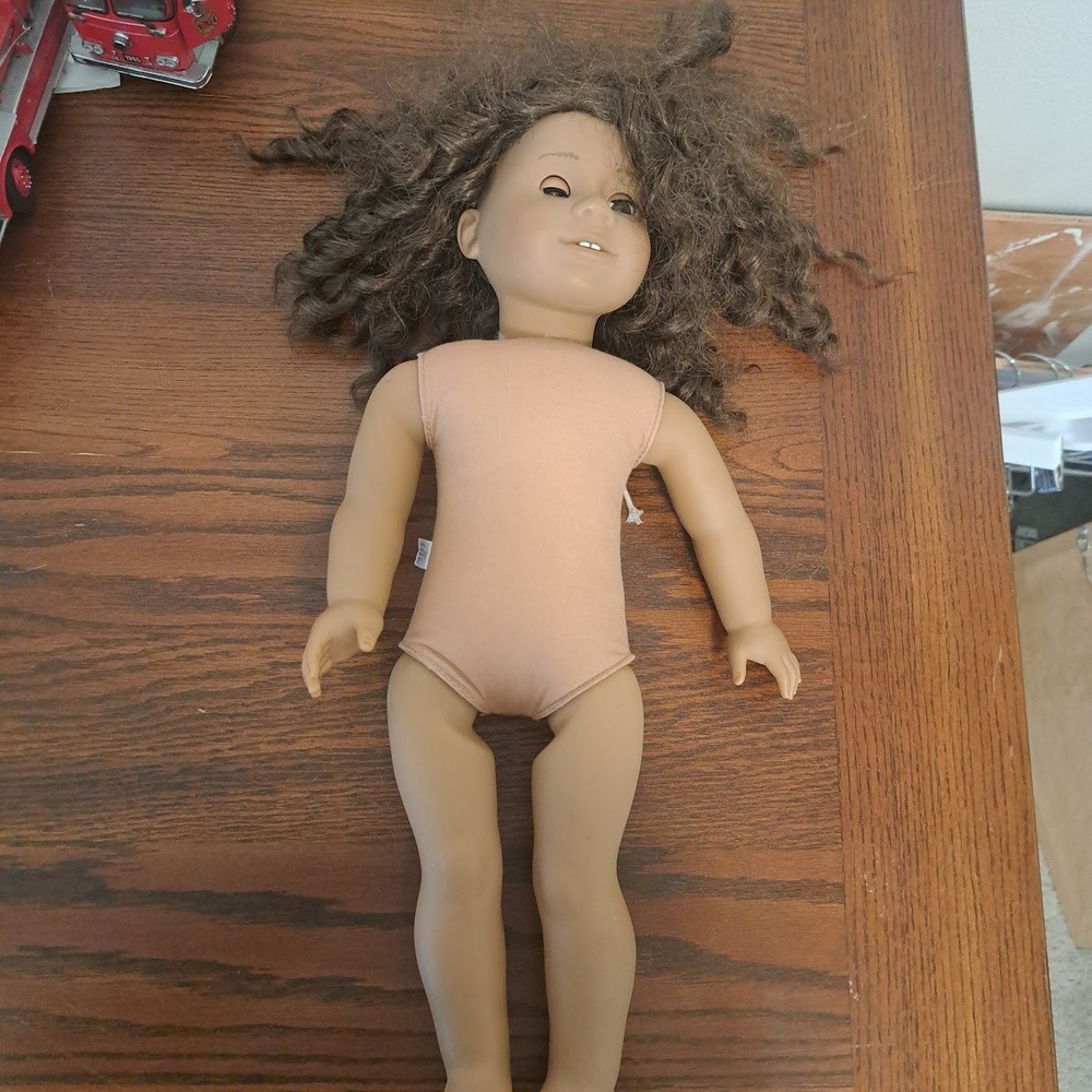 American Girl Doll 18 Inch Brown Curly Hair Brown Eyes Medium Skin 2008 Nude